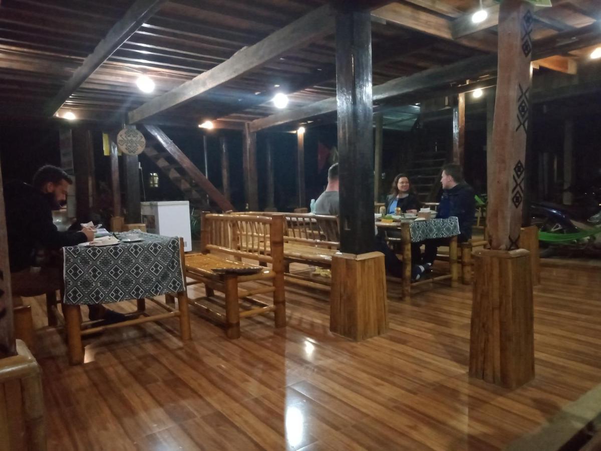 Truong Huy * Mai Chau
